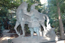 源義家と馬の像