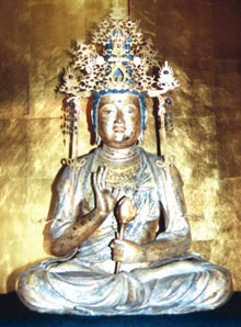 広寿寺の観音菩薩坐像